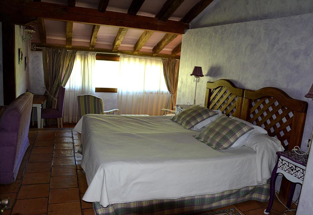 Posada Fuenteplateada Collado Hermoso Exterior photo